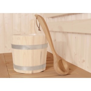 Weka Schöpfkelle aus Holz neben Saunaeimer, Zubehör für Saunaöfen im OBI Online-Shop.
