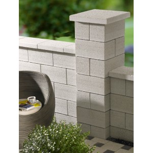 Gartenmauer Gomera mit Mauerabdeckplatte in Weiß, Teil eines Mauersystems für den Garten.