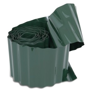 Grüne Windhager Rasenkante, 20 cm hoch, 9 m lang, aufgerollt.