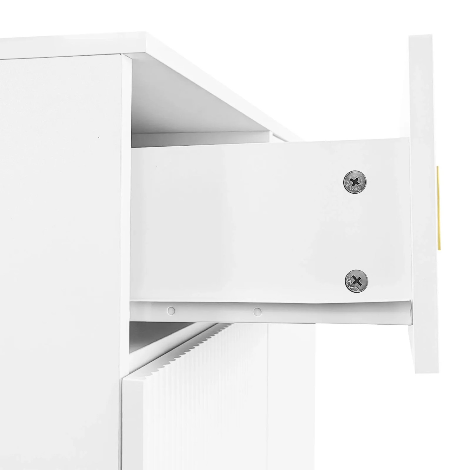 Offene Schublade des weißen PXloue Sideboards. Goldener Akzent, strukturierte Front. Schuhschrank mit Push To Open.