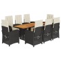 9-teilige Garten-Essgruppe aus schwarzem Poly Rattan mit cremefarbenen Kissen.