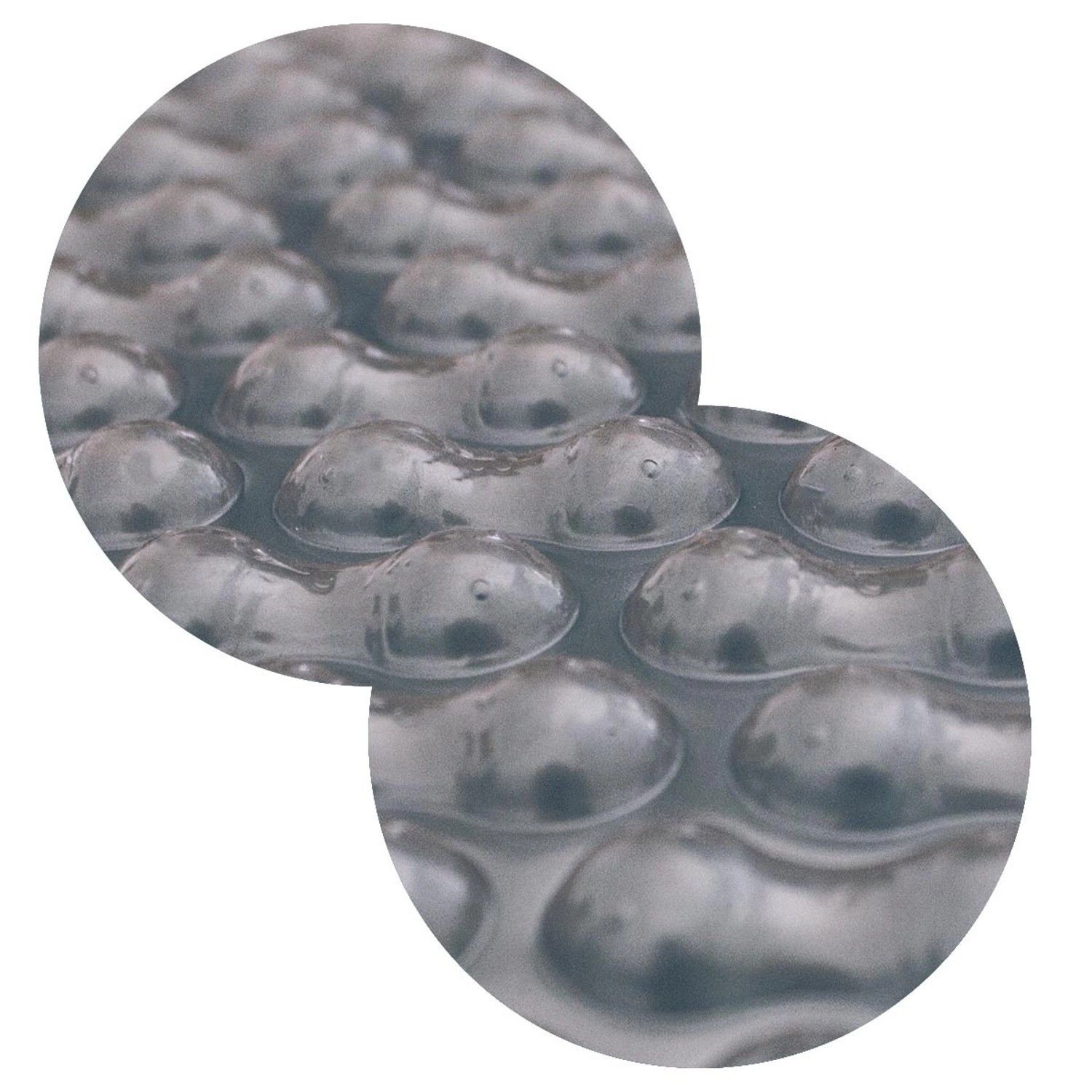 Detailaufnahme der Darkblue-Silver Solarplane mit Geobubble Isolation für Pools.