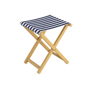 Klappbarer Gartenhocker aus Buche mit blau-weiß gestreifter Stoff-Sitzfläche. Ideal für Garten und Balkon.