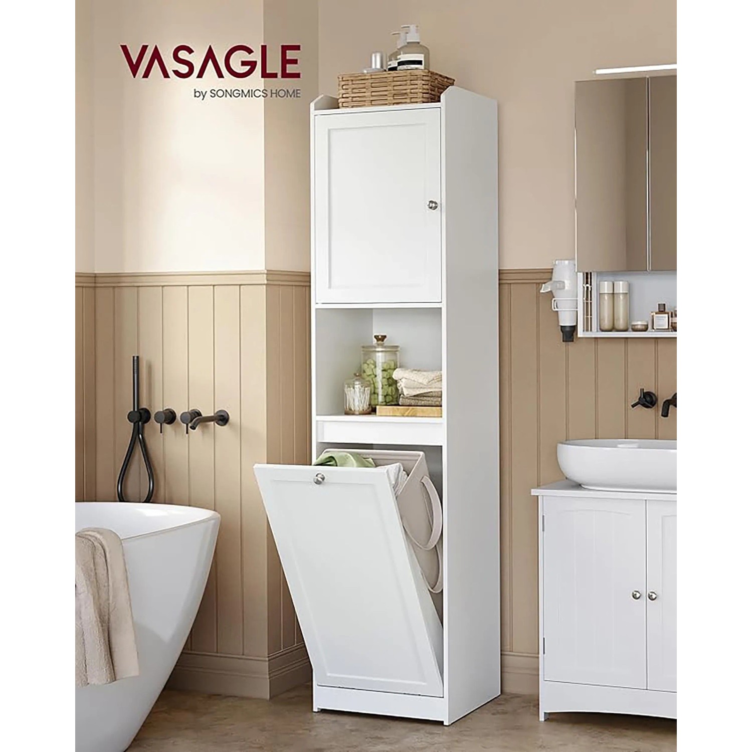 Weißer Songmics Badezimmerschrank mit Wäschesammler und offenem Fach im Badezimmer.