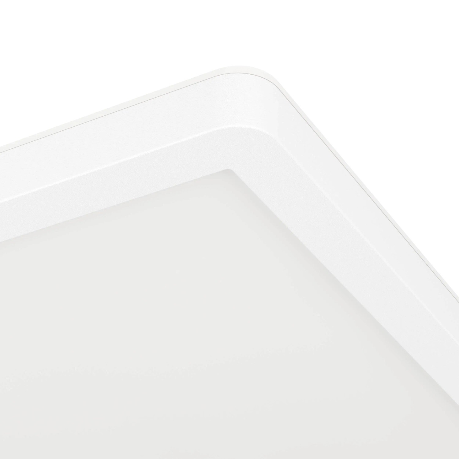 Quadratische, weiße Eglo LED-Deckenleuchte Expert Minerario, 29x29 cm, ideal für Feuchträume.