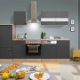 Respekta Küchenzeile KB280ESGC Grau-Eiche Sägerau mit E-Geräten und Spüle.
