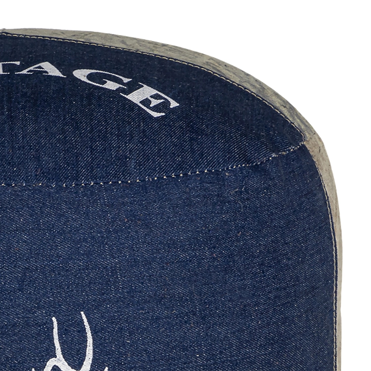 Detailansicht: Handgefertigter WOMO-DESIGN Sitzpouf Jacksonville aus Segeltuch und Jeans.