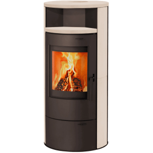 Thermia Holzkamin München V3, braun/speckstein/weiß, mit brennendem Holz im Feuerraum.