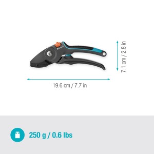 Gardena PremiumCut Pro Amboss Gartenschere für trockenes Holz, ergonomisch und langlebig.