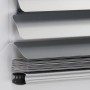 Detailaufnahme der silbernen Aluminium Jalousie Burgos, Lamellen geschlossen.