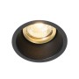 Schwarzer QAZQA Einbaustrahler mit goldenem Innenring, dreh- und schwenkbar.