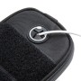 Detailaufnahme: Schwarze Lifenaxx Fahrradtasche mit Kabeldurchführung und Klettverschluss.