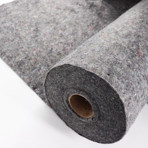 Graues Aquagart Teichvlies 300g (12m²) als Schutz für Teichfolie, gerollt.