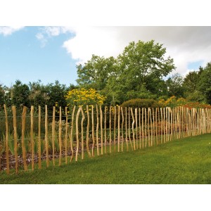 Kiehn-Holz Rollzaun aus Haselnuss, 500x90cm, naturbelassener Gartenzaun zur Dekoration und Abgrenzung.