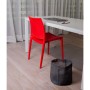 Roter moderner Kunststoffstuhl Emma. Stapelbarer Polypropylen Stuhl für Garten, Balkon & Innenbereich.