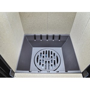 Detailaufnahme des Brennraums vom Hark Küchenofen Keramik 5 kW mit Automatik.