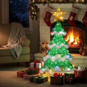 Beleuchteter grüner LED Weihnachtsbaum 130 cm mit Sternspitze und bunten Lichtern, umgeben von Geschenken vor Kamin.
