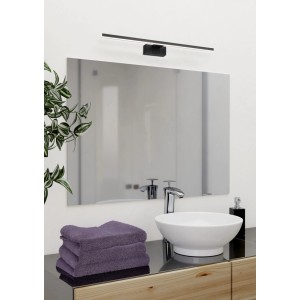 Schlanke, schwarze Eglo LED-Spiegelleuchte Conettilla 60 cm über Badspiegel. CCT-Lichtfarbe einstellbar, IP44 für Feuchträume.