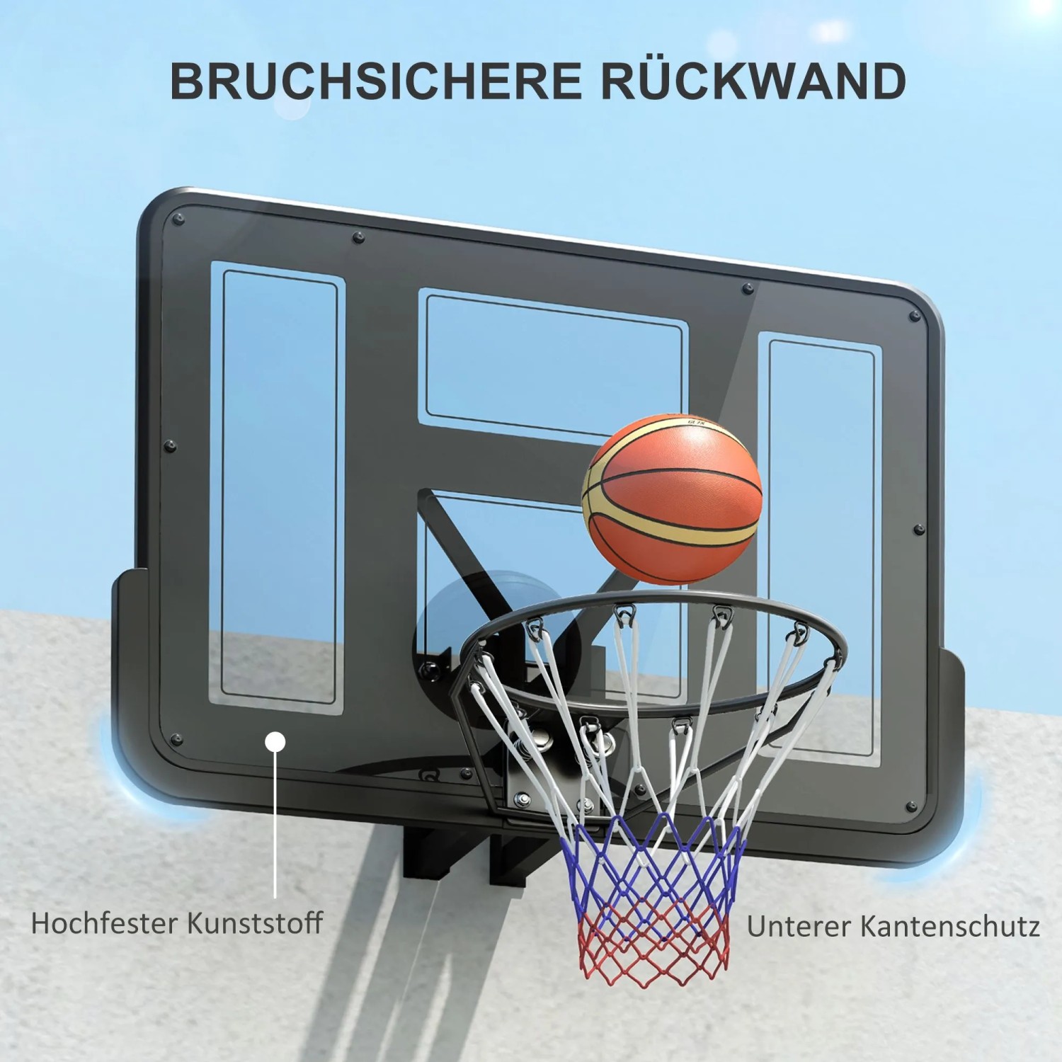 Wandmontierter schwarzer Basketballkorb mit bruchsicherer Kunststoff-Rückwand und Ball über dem rot-weiß-blauen Netz.
