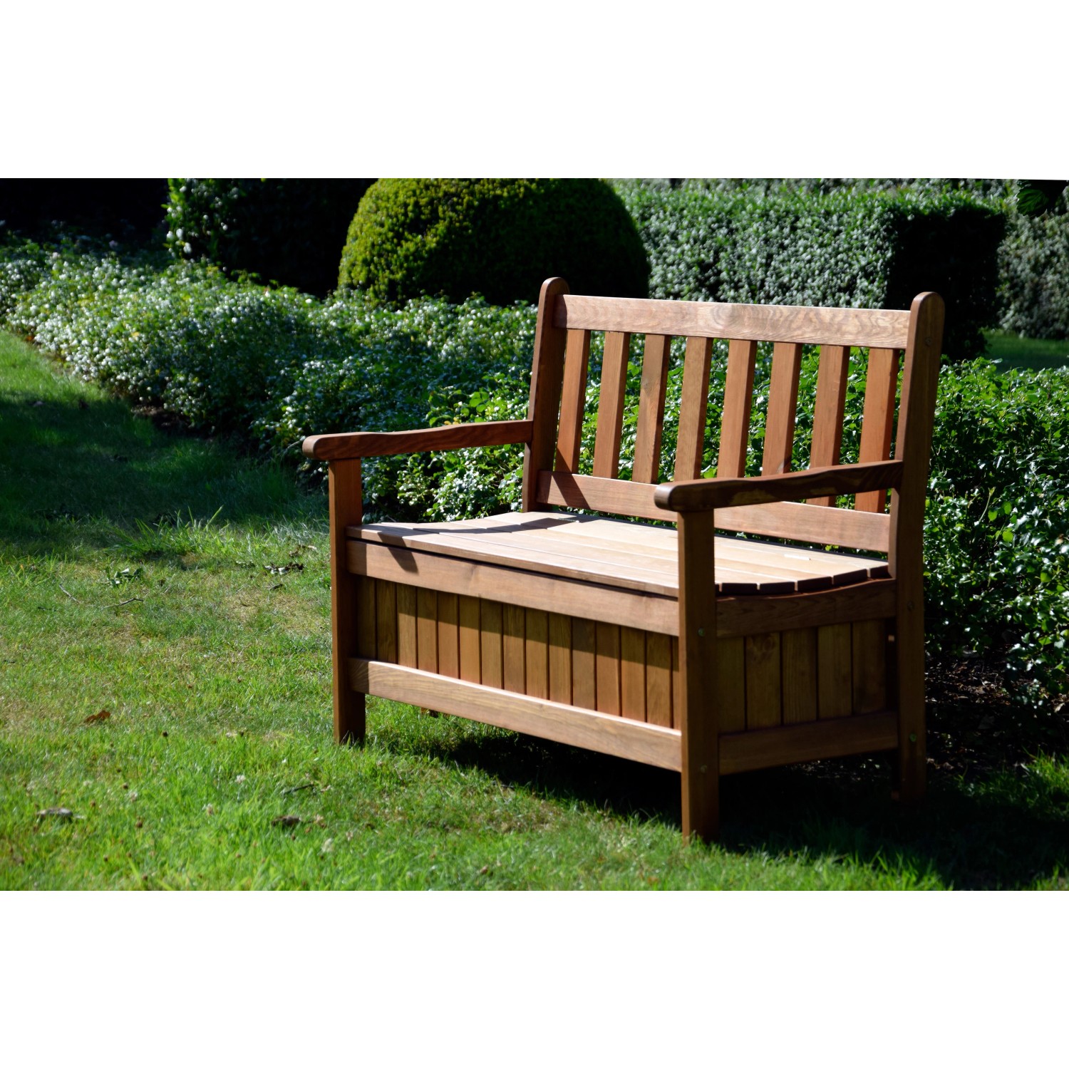 Gartenbank 2-Sitzer aus geöltem Kiefernholz mit Stauraum, braune Holzbank für den Garten.