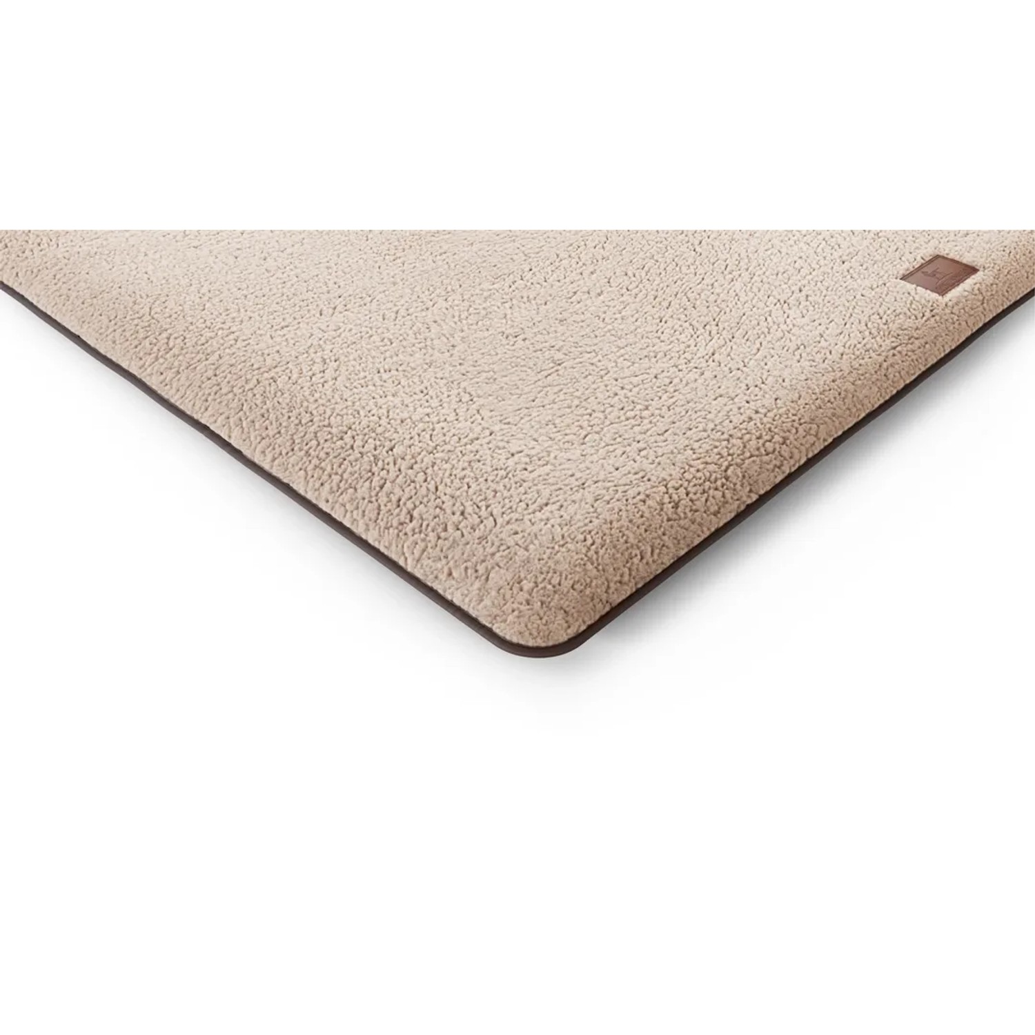 Beige Knuffelwuff Hundematte Calliope aus Kunstfell, 88x55 cm. Kuschelig und pflegeleicht.