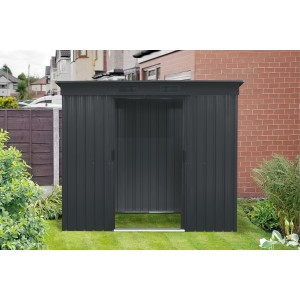 Pergart Metall-Gerätehaus Leipzig, anthrazit, 2 m², mit breitem Eingang auf Rasenfläche.