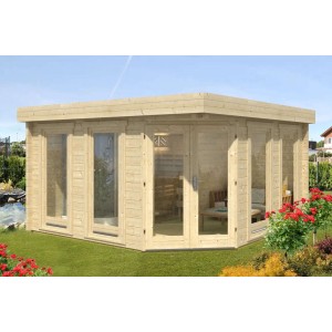 Finntherm Gartensauna Magnus-70 aus naturbelassenem Fichtenholz mit großen Glasfronten im Garten.