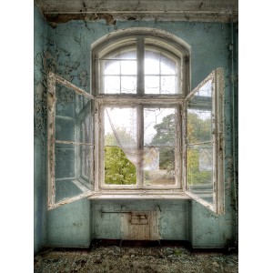 Pro Art Leinwandbild Lost Space I, 80x60 cm: Detailaufnahme eines alten, geöffneten Fensters in verfallenem Raum.