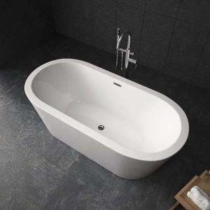 Freistehende, ovale, weiße Acryl Badewanne Piperi von Tronitechnik mit Armatur und Siphon.