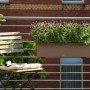 Lechuza Balconera Color 80 Muskat Blumenkasten mit Lavendel auf einem Balkon.