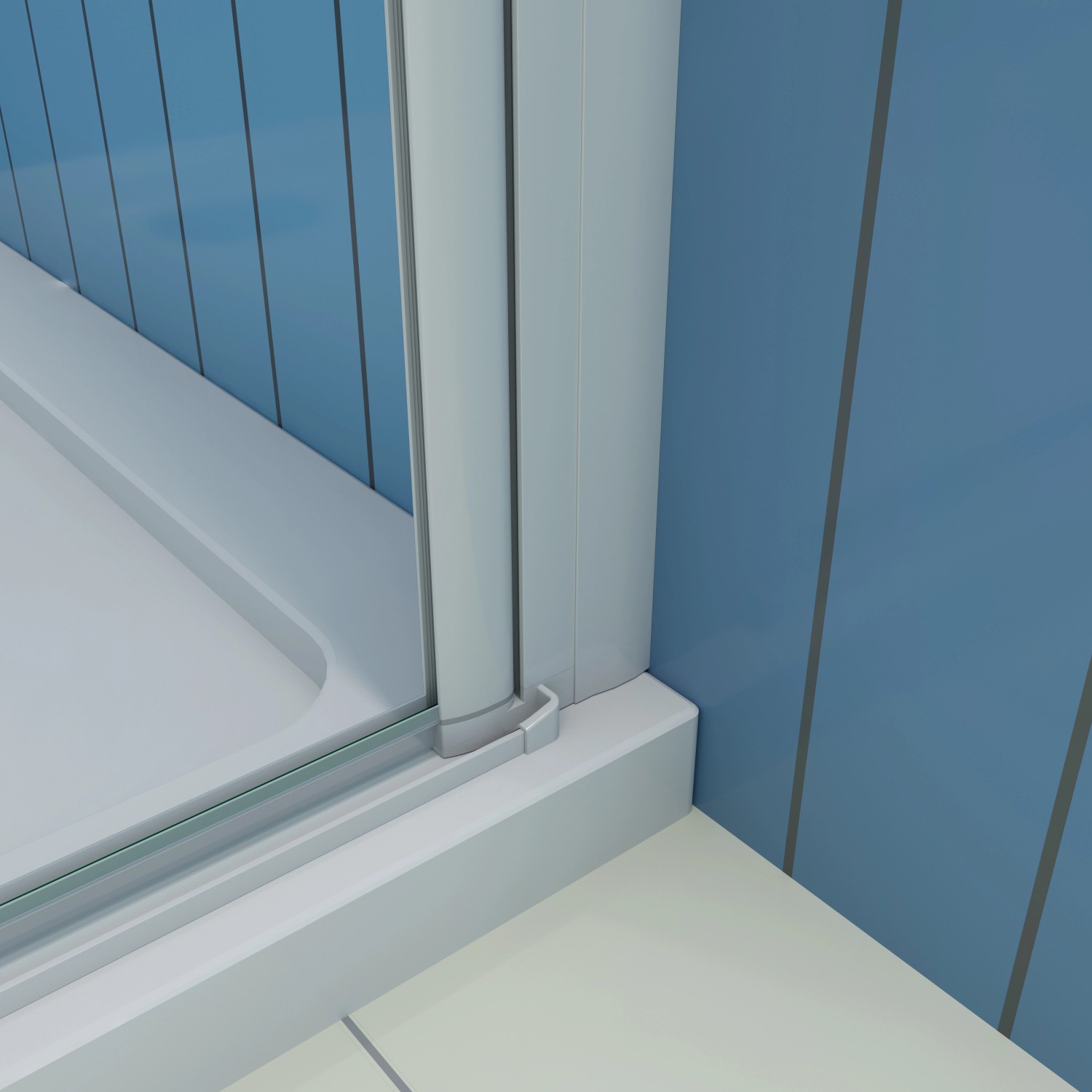 Detailaufnahme: Ecke einer silbermatten AICA Eckdusche mit Pendeltür und Sicherheitsglas.