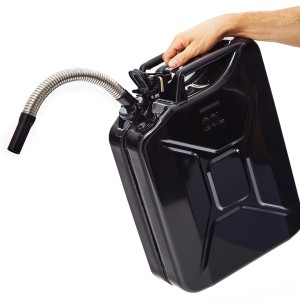 Schwarzer 20L Metall Kraftstoffkanister mit flexiblem Ausgießer für Benzin und Diesel.