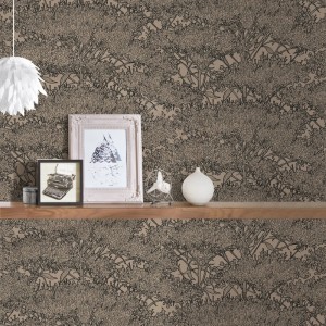 Moderne Vliestapete mit floralem Blumenmuster in Beige und Schwarz für Wohn- und Schlafzimmer.