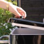 Axi Kühlwagen Retro Schwarz, Deckel wird geöffnet. Ideal für Partys und zum Kühlen von Getränken.