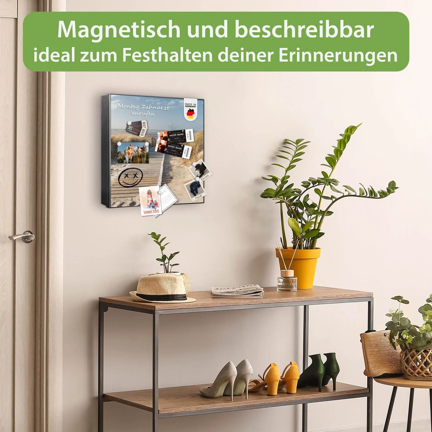 Schwarzer Banjado Metall Schlüsselkasten 30x30cm mit Dünen-Motiv, magnetisch & beschreibbar, in einer Garderobe.