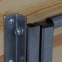 Detailaufnahme: Stahlgestell und Kiefernholzplatte des Fun Star Stehtischs.