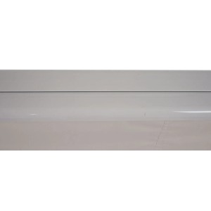 Detailaufnahme der Vollkassetten-Markise MCW H124, sandfarben, mit Volant. Markise für Terrasse und Balkon.