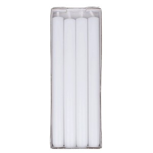 Vier weiße, schlanke Leuchterkerzen im 4er-Pack. Perfekt für stilvolle Tischdekoration.
