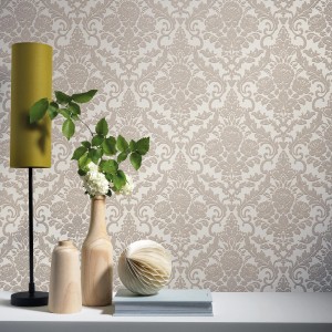 Bricoflor Vliestapete Barock Floral in Creme Beige für Wohnzimmer, Esszimmer. Wandtapete mit Rosenmuster.