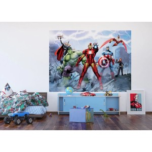 Fototapete mit den Rächer-Superhelden in Blau, Rot und Grün im Kinderzimmer.
