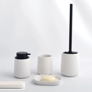 Weißes MSV Bad-Set Maonie aus Keramik mit Seifenspender, Becher, WC-Bürste und Ablage.