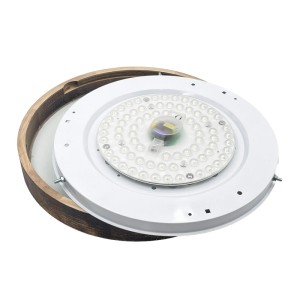 Detailansicht der runden LED-Deckenleuchte Smoky36W mit Holzrahmen und Glaselement.
