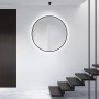 Runder DSK Design LED-Lichtspiegel Silver Globo, Ø 100 cm, mit schwarzem Rahmen und umlaufender Beleuchtung.