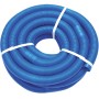 Blauer Poolschlauch, gerollt und mit Bändern fixiert, Zubehör für Avenli Frame Pool.