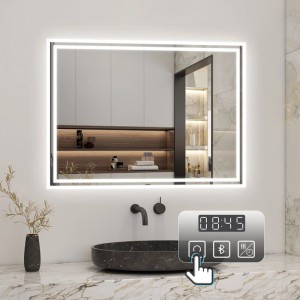 Rechteckiger Badspiegel mit LED-Beleuchtung, Uhr und Bluetooth Funktion, 80x60 cm.