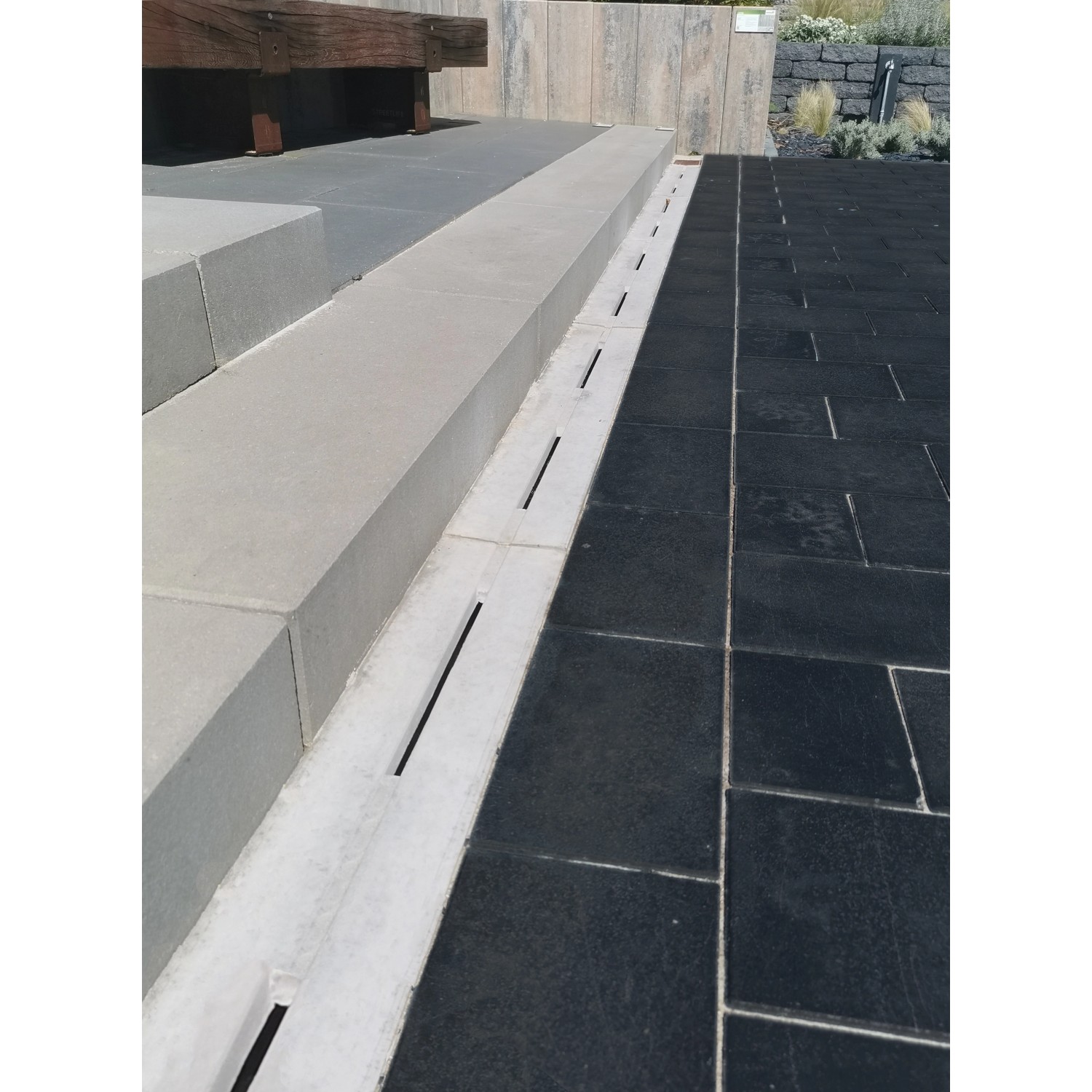 Diephaus Blockstufe 75 cm x 35 cm x 15 cm Grau