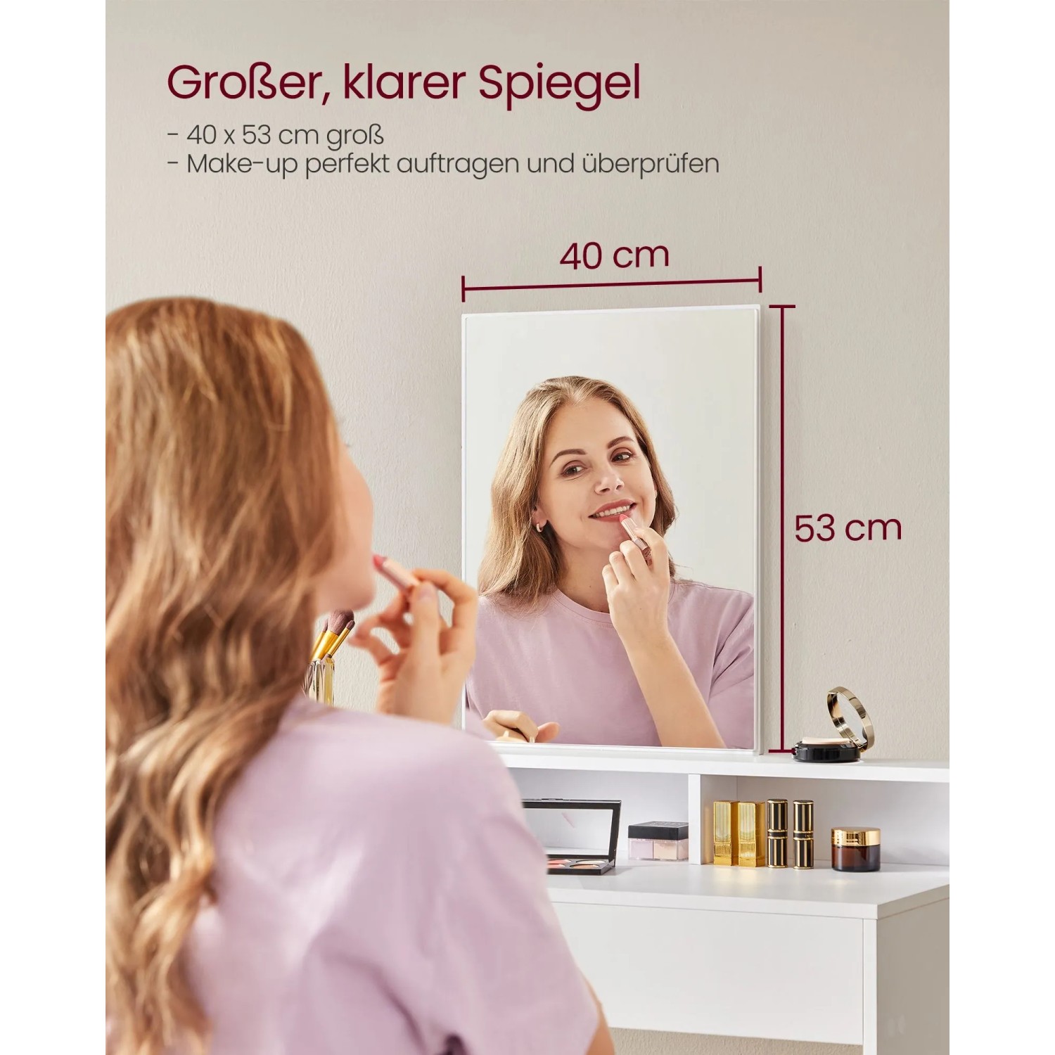 Weißer Vasagle Schminktisch mit Spiegel, Frau beim Schminken.