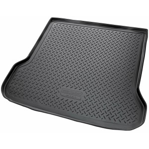 Schwarze Gummi Kofferraumwanne für Volvo V70 III/XC70 II (2007-2016) mit hohem Rand und Riffelstruktur.