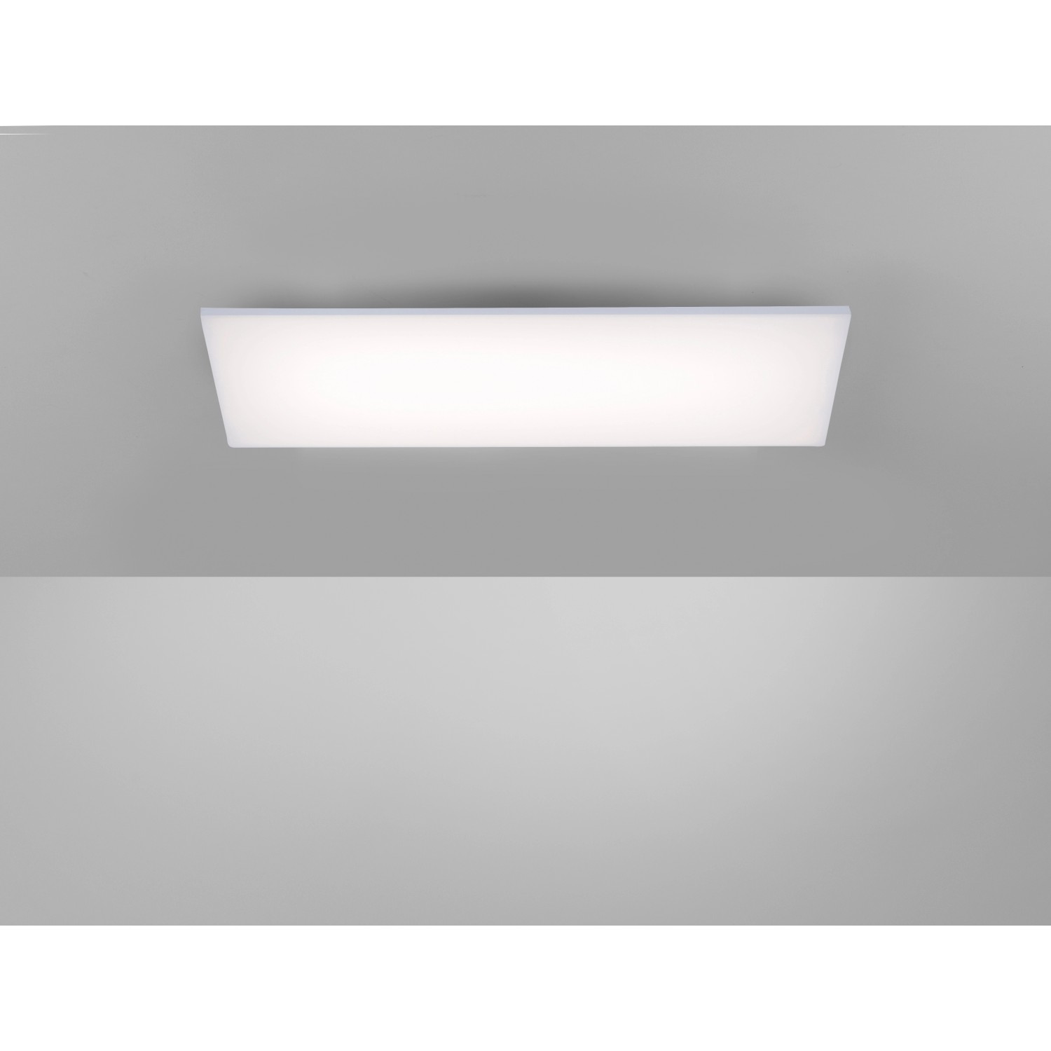 Weißes, rahmenloses LED-Panel (60x30 cm) von Paul Neuhaus als Deckenleuchte.