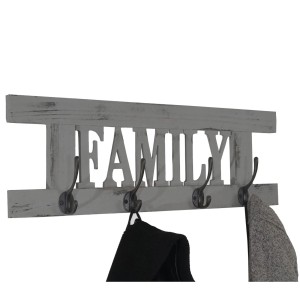 Graue Wandgarderobe im Shabby-Look mit 4 Doppelhaken und dem Schriftzug "Family".